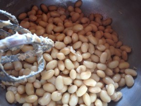 Boiled soya beans